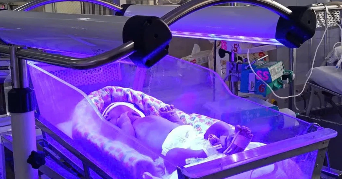 Chạy đua với ‘tử thần’ cứu bộ não cho bé sơ sinh mang nhóm máu cực hiếm