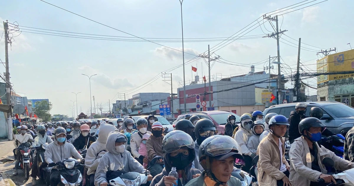 TPHCM lý giải dòng người quay lại TP.HCM ngay sau Tết tăng vọt