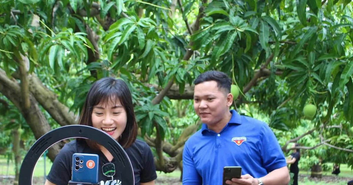 Đưa bản làng thành trung tâm quảng bá nông sản trực tiếp