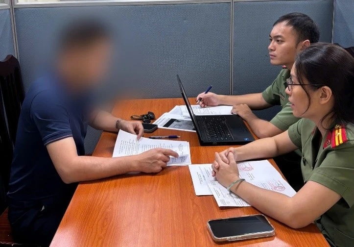 Một Facebooker ở Hà Nội bị xử phạt vì đăng tin sai sự thật