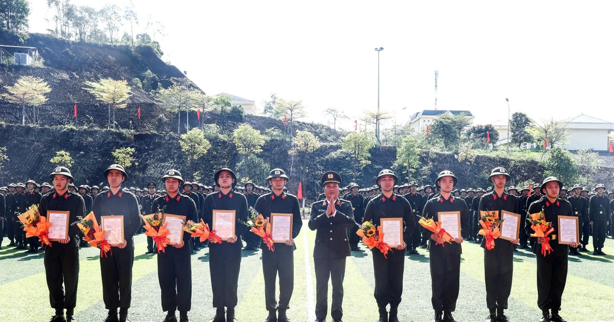 Hơn 460 chiến sĩ nghĩa vụ Cảnh vệ Bộ Công an bắt đầu hành trình rèn luyện