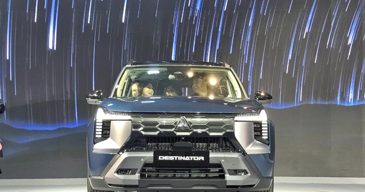 Cận cảnh mẫu SUV 7 chỗ mới của Mitsubishi tại Việt Nam