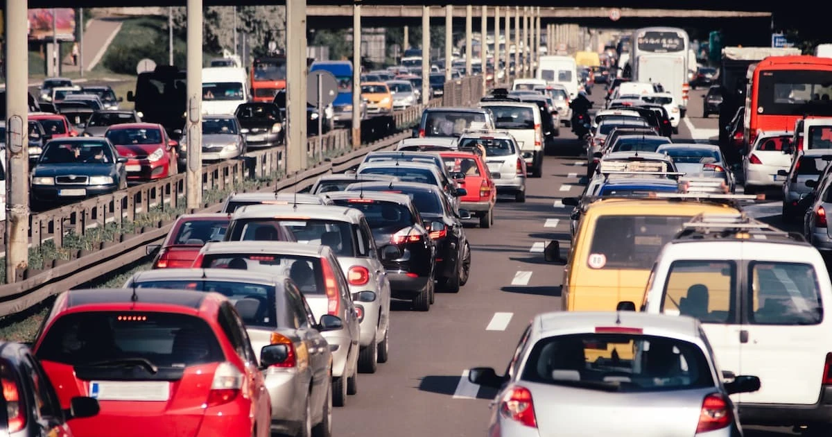 Châu Âu xem xét điều chỉnh lệnh cấm ô tô động cơ đốt trong