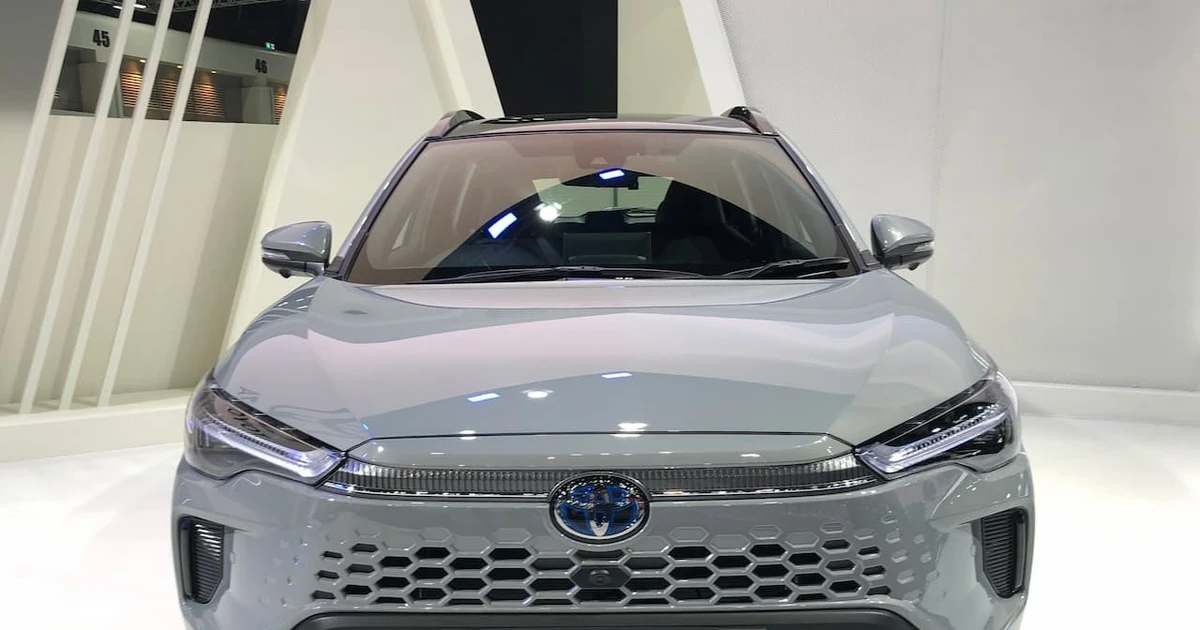 Toyota có thay đổi quan trọng với xe hybrid