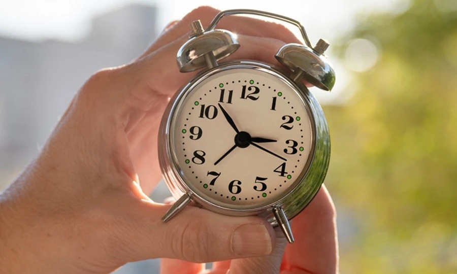 Thực hư tin tháng 2/2026 là sự kiện “823 năm mới có một lần”, có ngày 25 giờ?