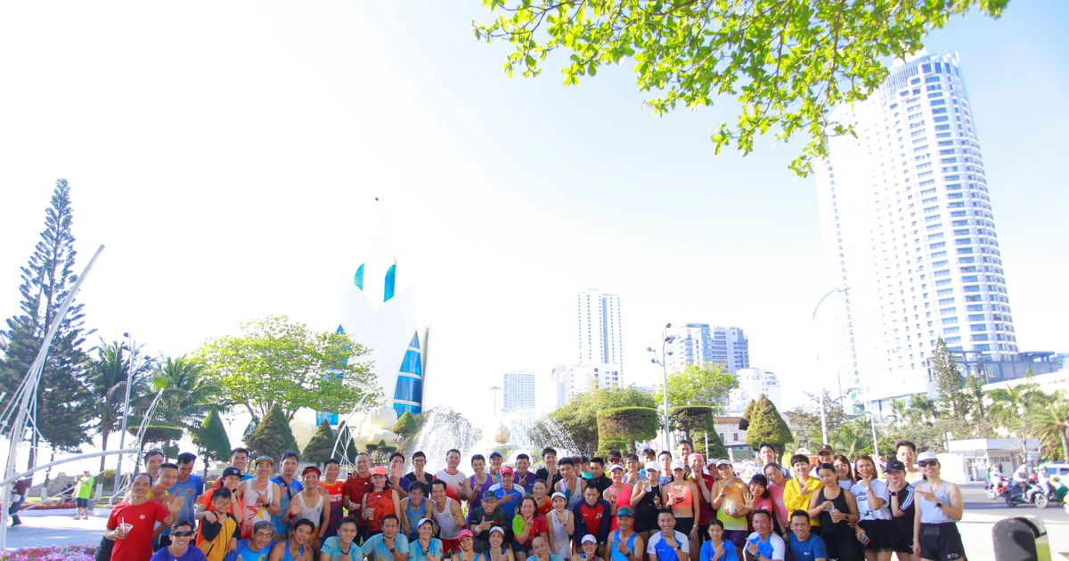 Runner Khánh Hoà tập luyện bài bản, tinh thần mỗi người là một 'đại sứ du lịch'