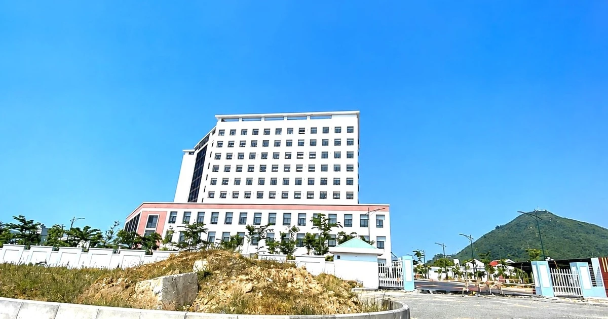 Bệnh viện Sản Nhi Phú Yên hơn 753 tỷ đồng vẫn lỡ hẹn dù đã phạt 3 nhà thầu