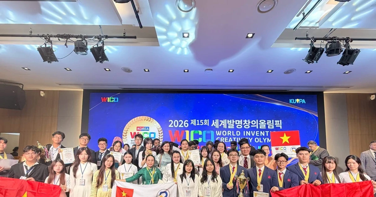 Vỏ sầu riêng, AI giúp học sinh phố núi 'ẵm' 2 huy chương Vàng tại sân chơi quốc tế