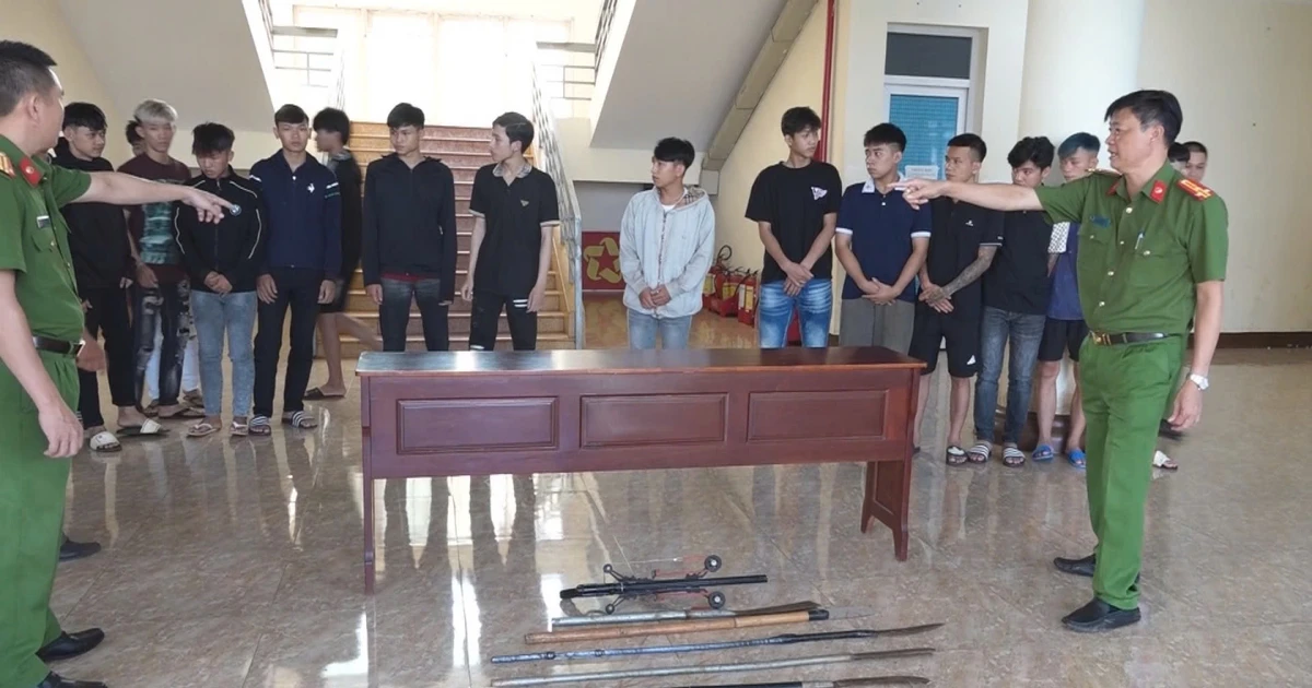 Hỗn chiến trong đêm khiến 2 người nhập viện