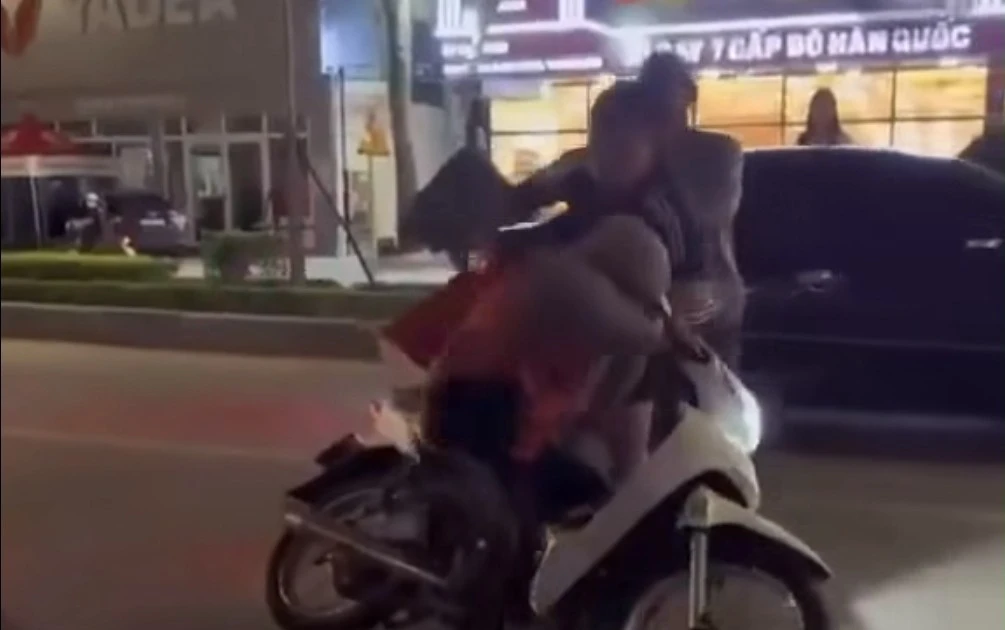 Công an làm rõ thông tin nam shipper bị hành hung giữa đường