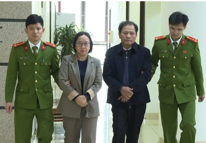 Giám đốc 2 doanh nghiệp kinh doanh xe điện ở Sầm Sơn bị khởi tố