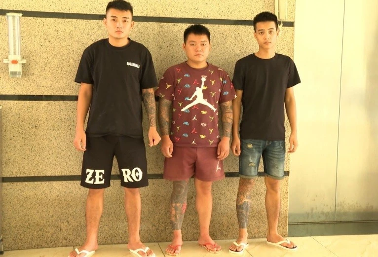 Dàn cảnh va quệt xe để cưỡng đoạt tiền