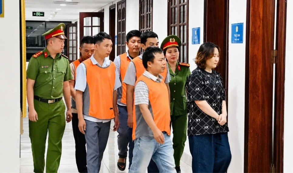 'Vẽ' hồ sơ thí nghiệm vật liệu xây dựng để hợp thức cho nhiều dự án