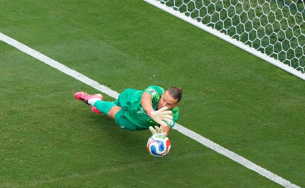 Trực tiếp Brazil vs Na Uy 0-0 (Hiệp 1): Penalty cho Brazil nhưng không có bàn
