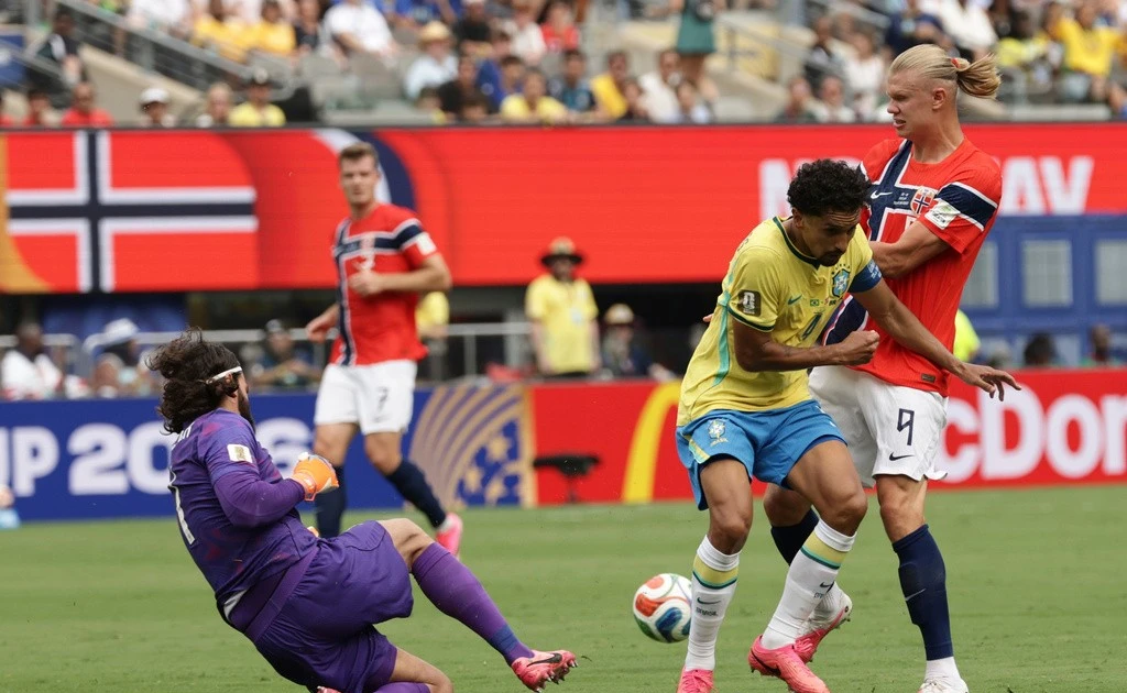 Trực tiếp Brazil vs Na Uy 0-0 (hết hiệp 1): Alisson cứu thua cho Brazil