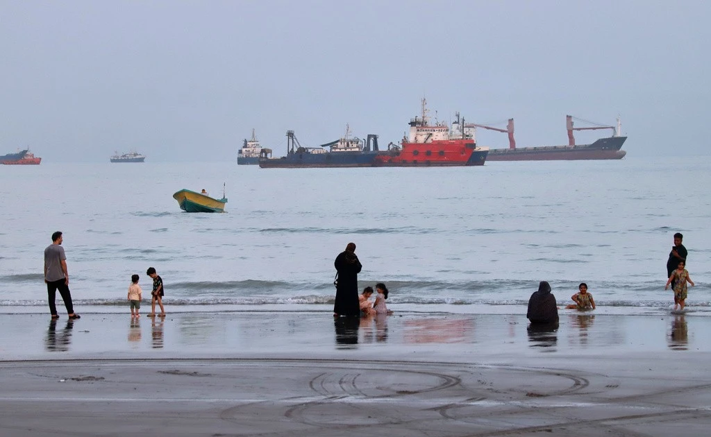 Iran đòi Mỹ ‘sửa đổi hành vi’