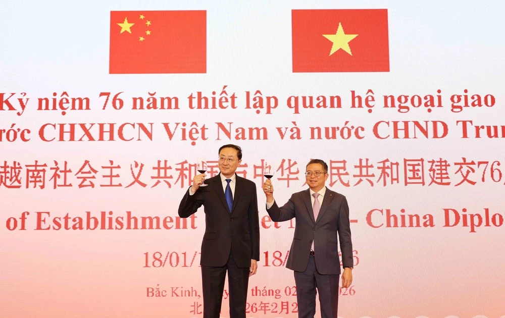 Tiếp tục thúc đẩy sâu sắc và thực chất hơn nữa quan hệ Việt-Trung