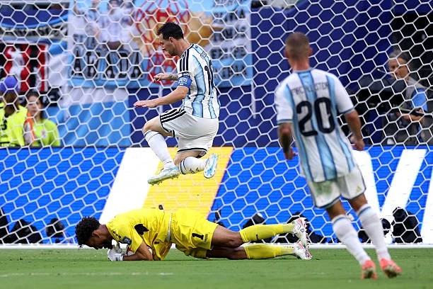 Trực tiếp Argentina vs Cape Verde 0-0 (H1): Cape Verde thi đấu kiên cường