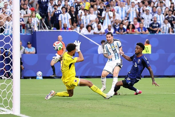 Trực tiếp Argentina vs Cape Verde 1-0 (H1): Vào!!! Messi ghi bàn