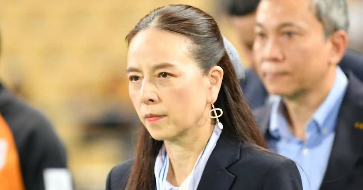 Hậu thất bại: Phản ứng của Madam Pang và chiếc ghế của HLV U22 Thái Lan