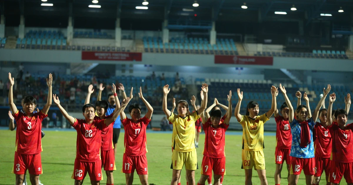 Sau tấm huy chương Bạc, đội tuyển nữ Việt Nam được thưởng tổng cộng 1,5 tỷ đồng