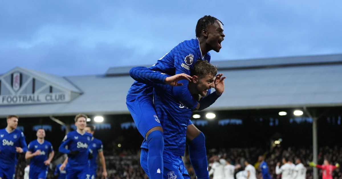 HIGHLIGHTS Fulham 1-2 Everton: Ngược dòng cảm xúc
