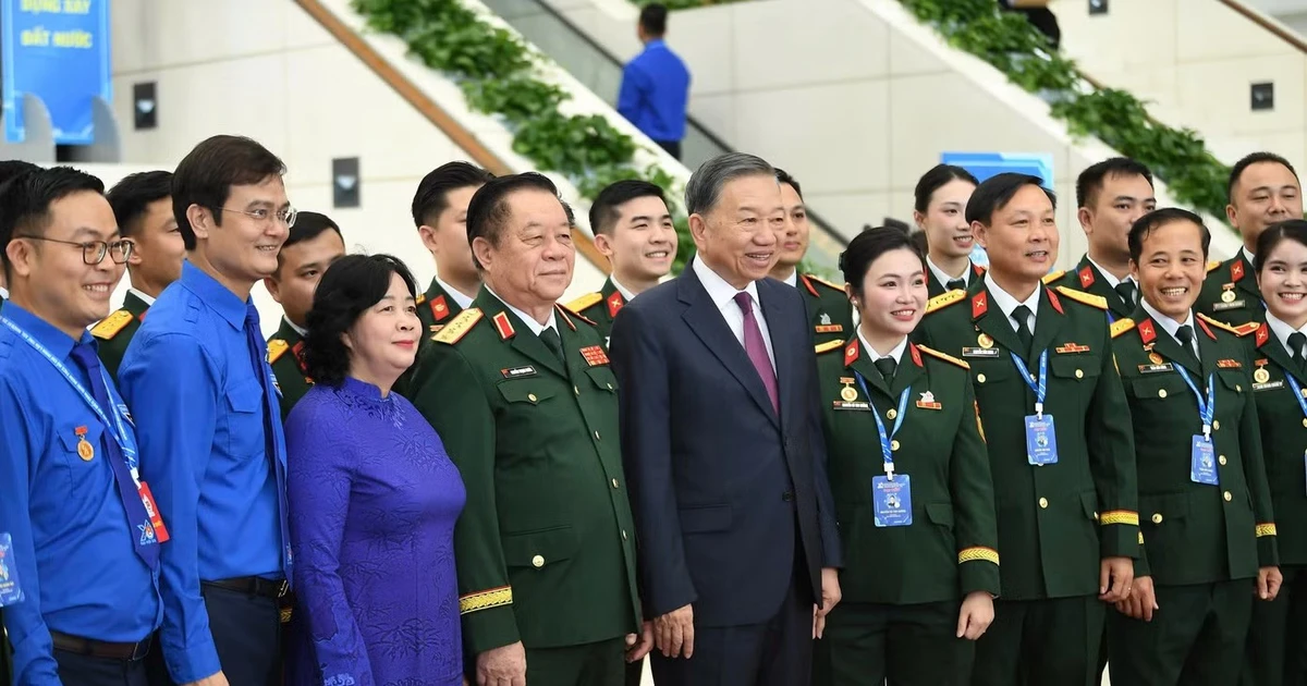 Phiên trọng thể Đại hội Đoàn toàn quốc lần thứ XIII: Áo xanh gọi tương lai