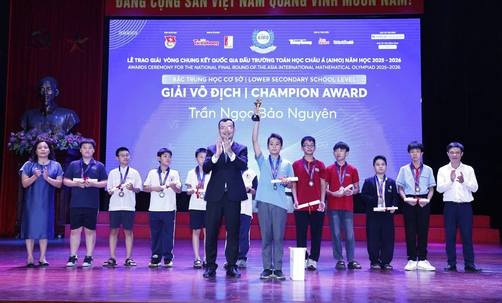 Giải thưởng AIMO 2026 khối THCS: 67 Huy chương Vàng được trao, teen vỡ òa hạnh phúc