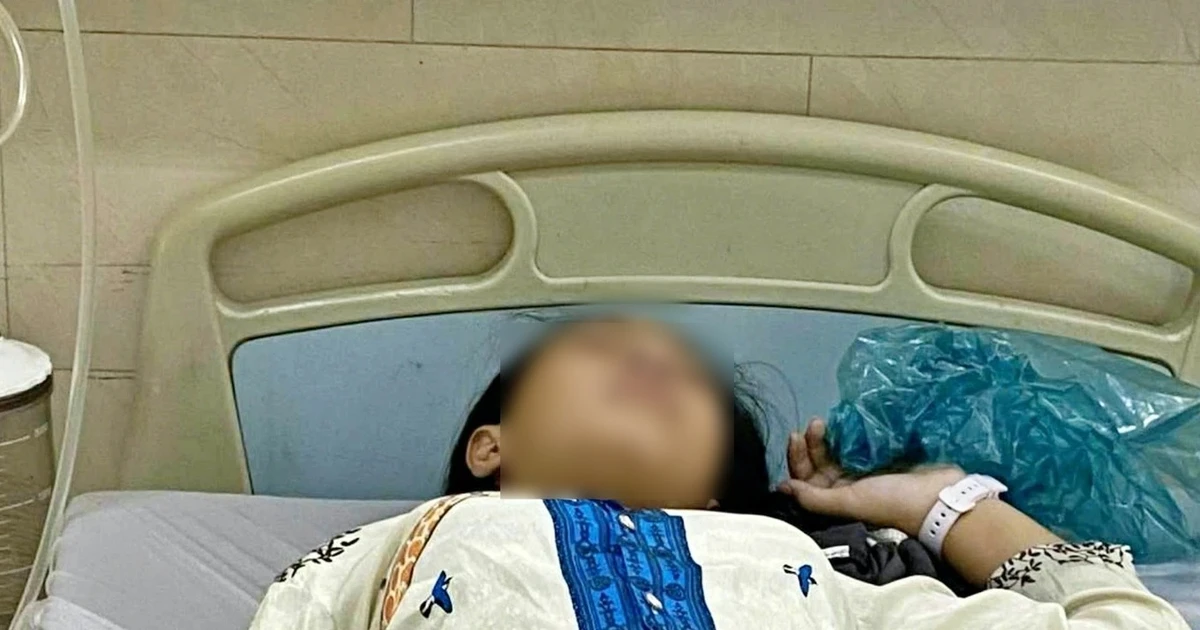 Mâu thuẫn từ việc làm tổ trưởng, nữ sinh lớp 8 ở An Giang bị bạn đánh hội đồng