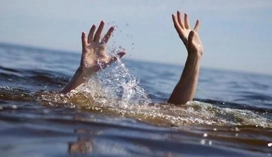 Một học sinh lớp 3 bị đuối nước sau giờ tan học, đến chiều bạn mới báo thầy cô