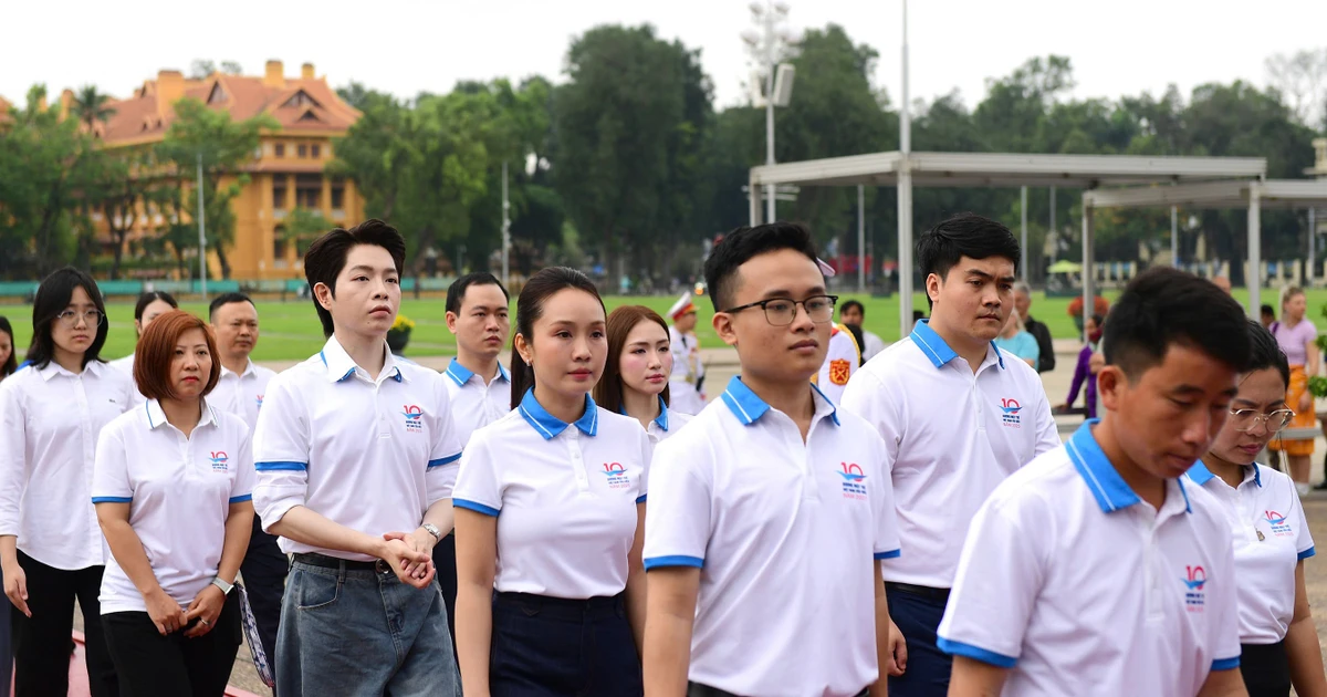 Gương mặt trẻ Việt Nam tiêu biểu, triển vọng năm 2025 báo công dâng Bác