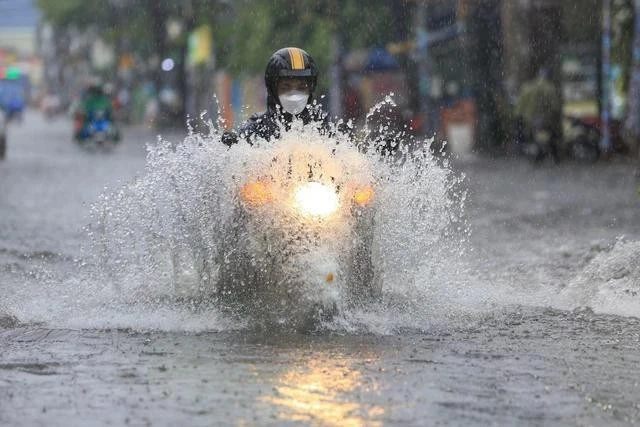 Miền Bắc sắp đón mưa giải nhiệt chấm dứt những ngày nắng nóng bất thường