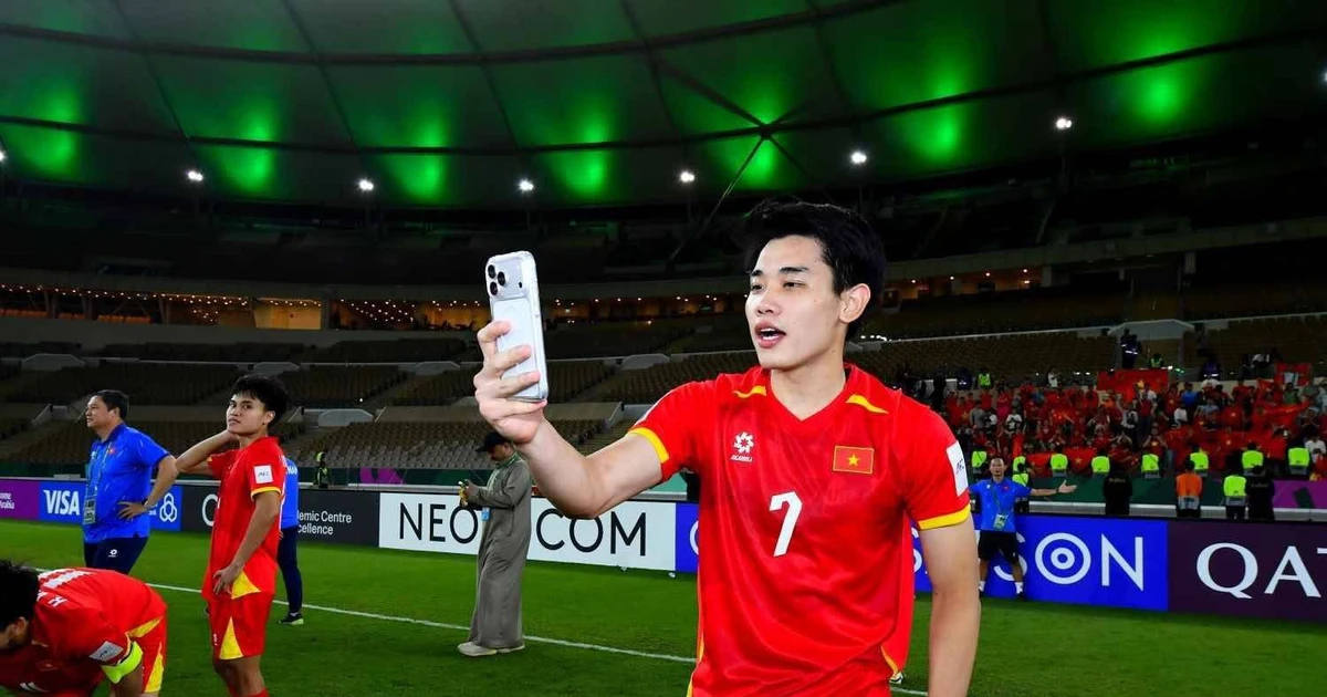 Đình Bắc tiết lộ lý do HLV Kim Sang-sik không đưa tên anh vào đội hình xuất phát