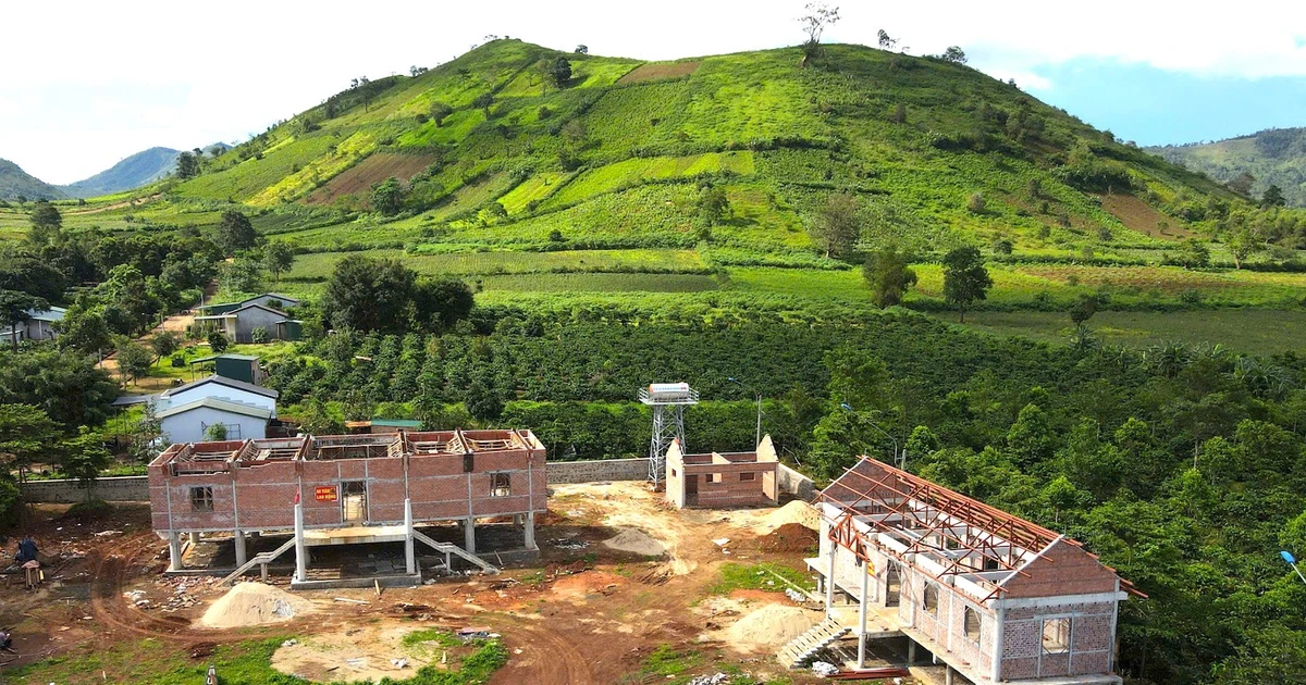 Cận cảnh công trình bê tông 9,4 tỷ đồng nguy cơ phá vỡ cảnh quan núi lửa Chư Đăng Ya