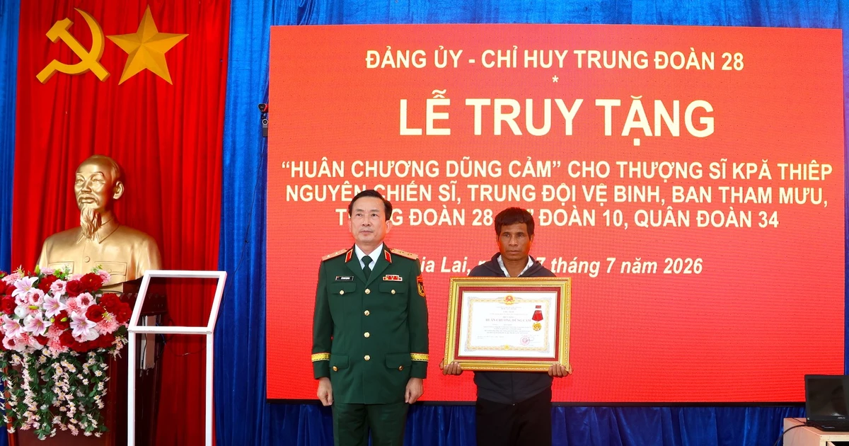 Quân đoàn 34 truy tặng Huân chương dũng cảm cho thượng sĩ Kpă Thiêp