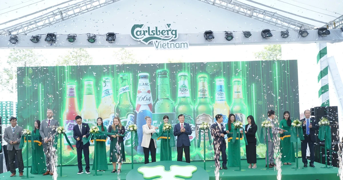 Carlsberg Việt Nam khánh thành nhà máy bia Phú Bài mở rộng