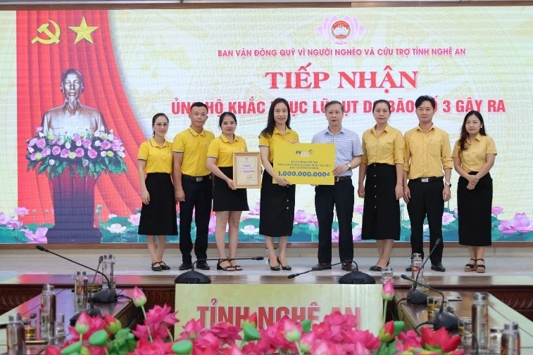 PVcomBank ủng hộ 1 tỷ đồng giúp Nghệ An khắc phục hậu quả bão số 3