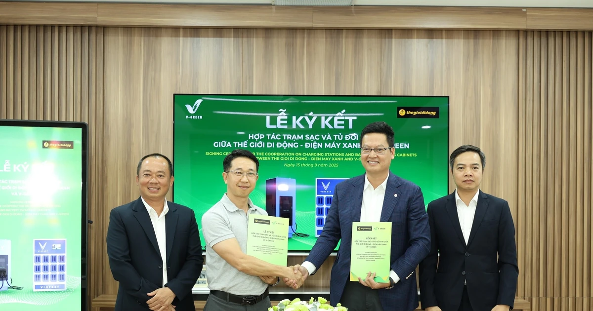 V-Green hợp tác Thế Giới Di Động triển khai hơn 2.000 trạm sạc, tủ đổi pin xe điện