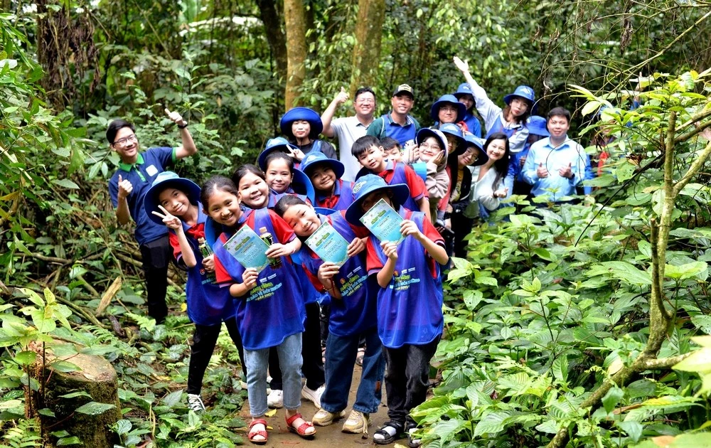 'Mizuiku – Em yêu nước sạch' tròn 10 năm: Câu chuyện nào đang chờ bạn ở triển lãm Hà Nội?