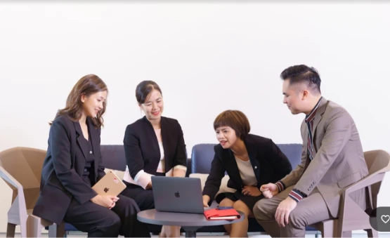 Lãnh đạo tập đoàn đa quốc gia hàng đầu của Mỹ và Thái Lan: Từ 'ngôi sao kỹ thuật' đến quản lý toàn cầu