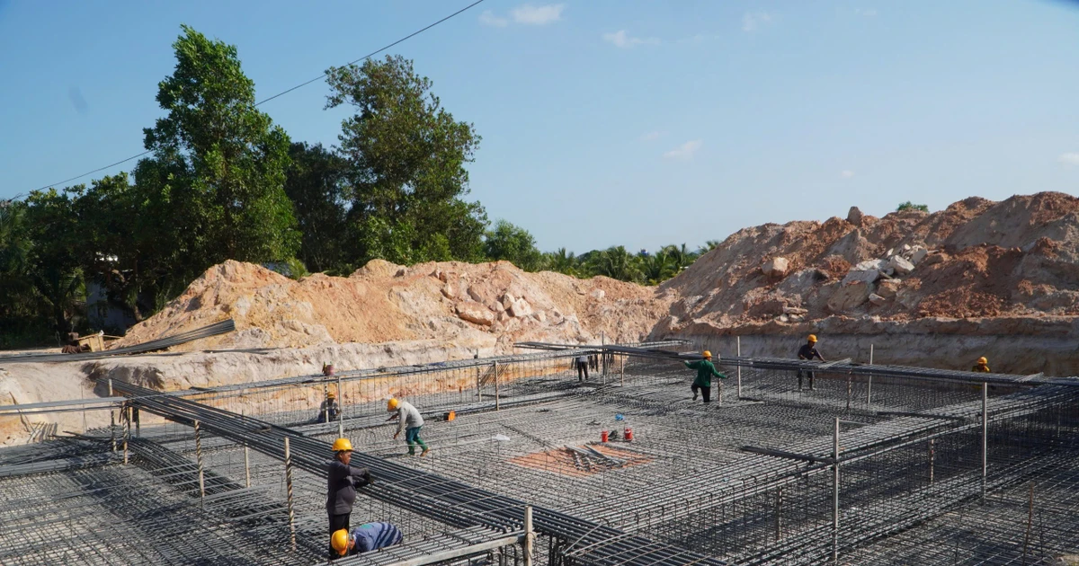 Dốc sức cấp điện cho 'điểm hẹn' Phú Quốc