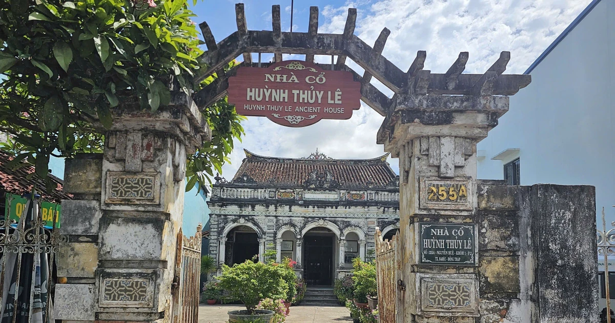 Nghịch lý những 'báu vật' trăm năm