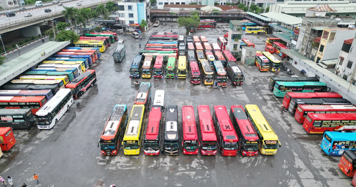 Bến xe Nước Ngầm tăng cường xe, sẵn sàng phục vụ cao điểm Tết