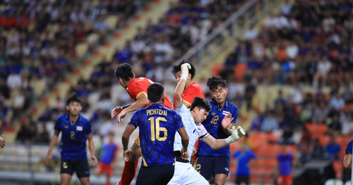 SEA GAMES 33: Việt Nam xếp thứ 3 trên bảng tổng sắp huy chương; Kỷ lục của bóng đá Thái Lan sau 58 năm