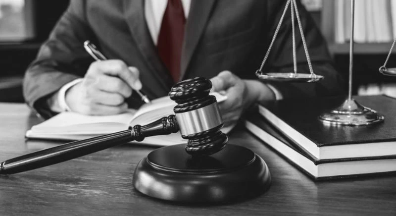 "Gỡ rối" cùng sĩ tử 2K8: Học Luật có phải chỉ để sau này trở thành luật sư?