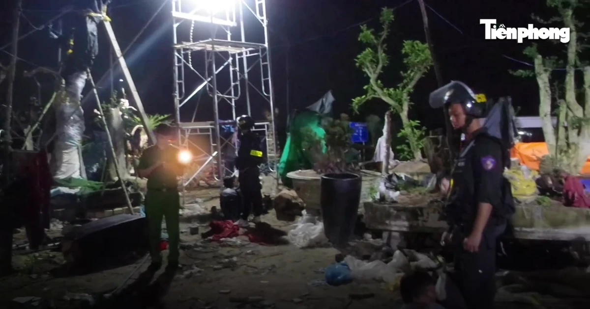 [CLIP]Cảnh sát đột kích hầm trú ẩn của băng nhóm tội phạm ở Quảng Ngãi