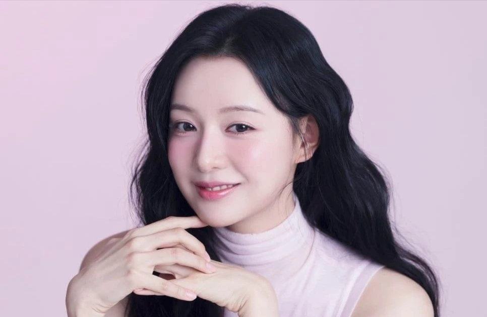 Kim Ji Won được biên kịch bom tấn "Tempest, Decision to Leave" mời đóng vai thám tử