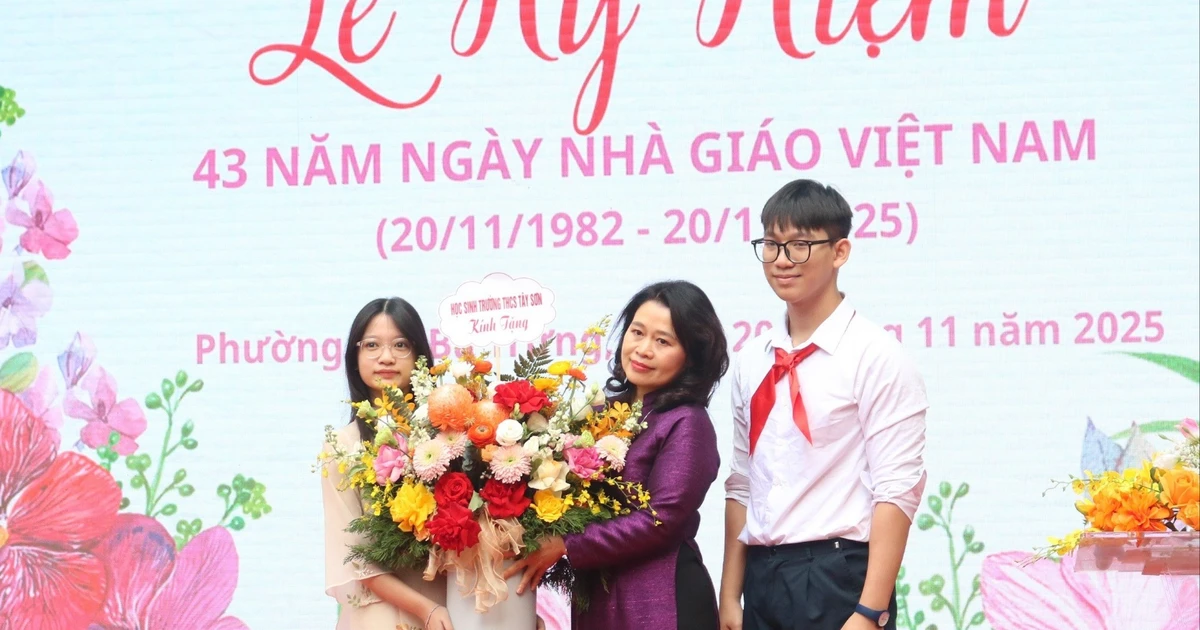 THCS Tây Sơn kỷ niệm 43 năm ngày Nhà giáo Việt Nam giữa không khí rộn ràng