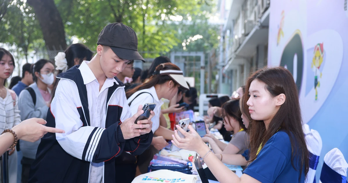 STEAMese Festival: Ngày hội của team mê khoa học, khám phá AI thêm "combo chơi chất"