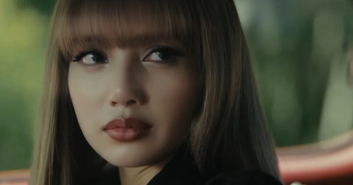 Điều từng xảy ra với Rosé - toxic till the end nay lặp lại với Lisa - Dream